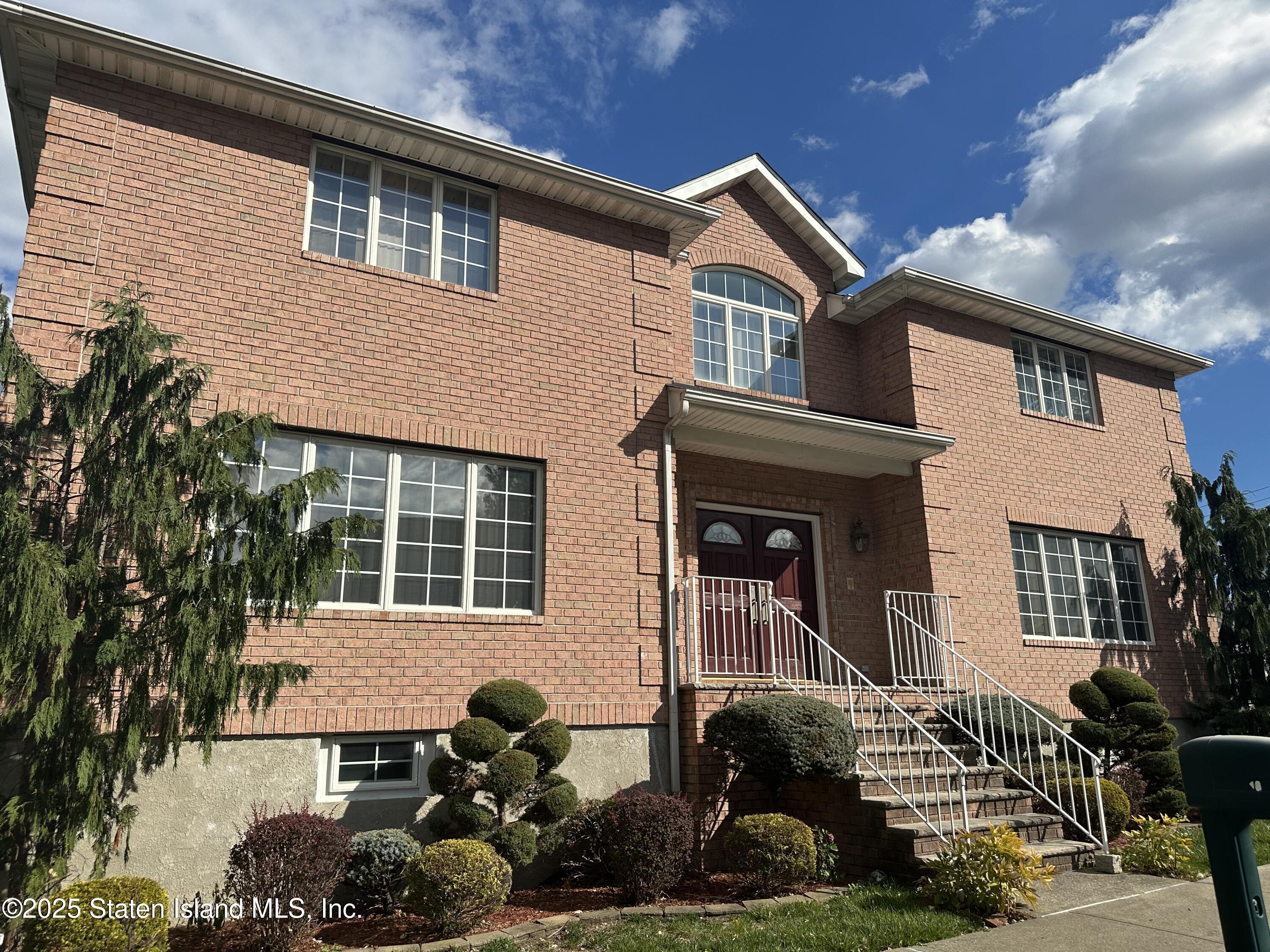 18 Dobbs Place Image 3
