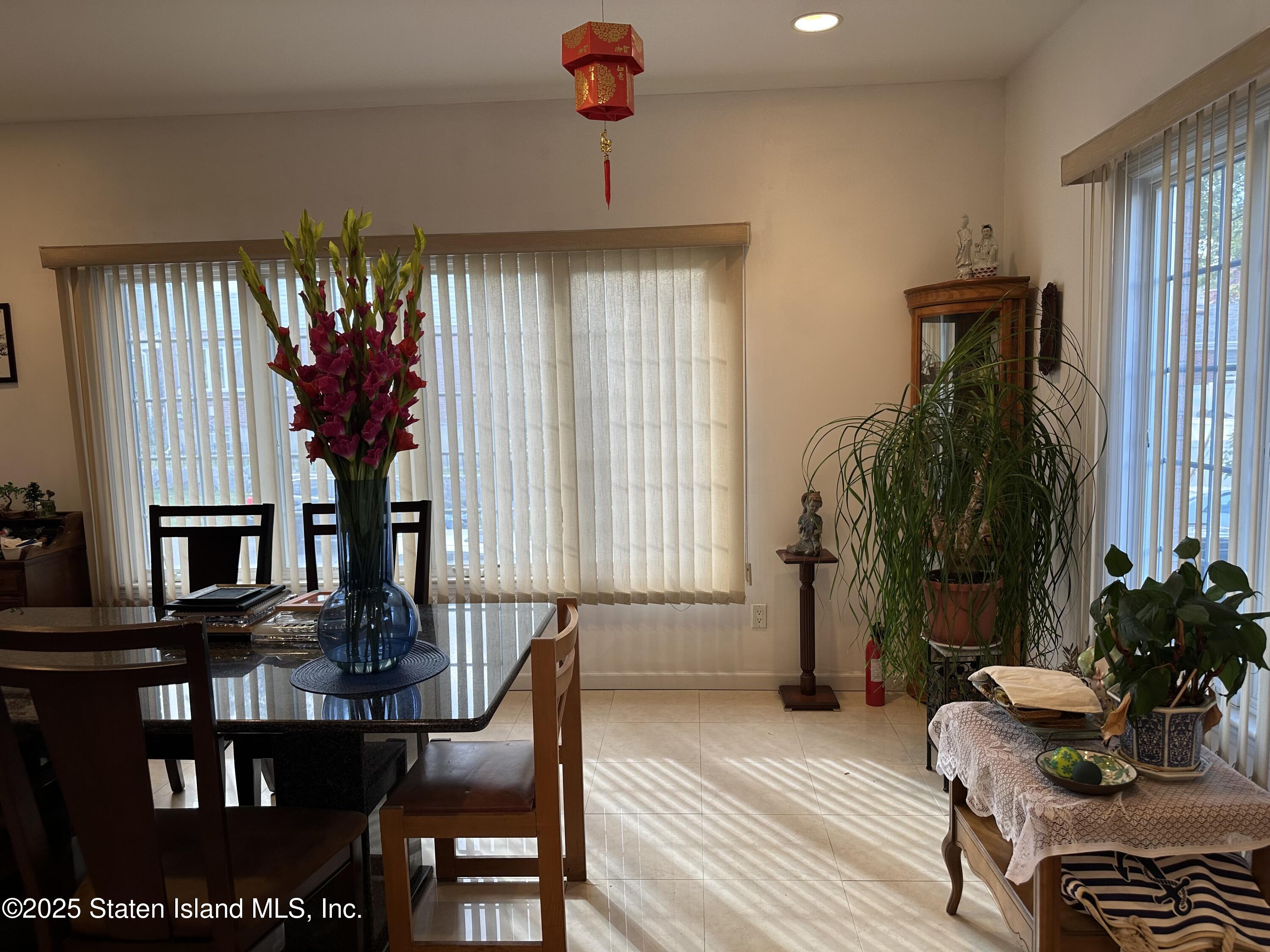 18 Dobbs Place, Staten Island, NY, 10301 image 10