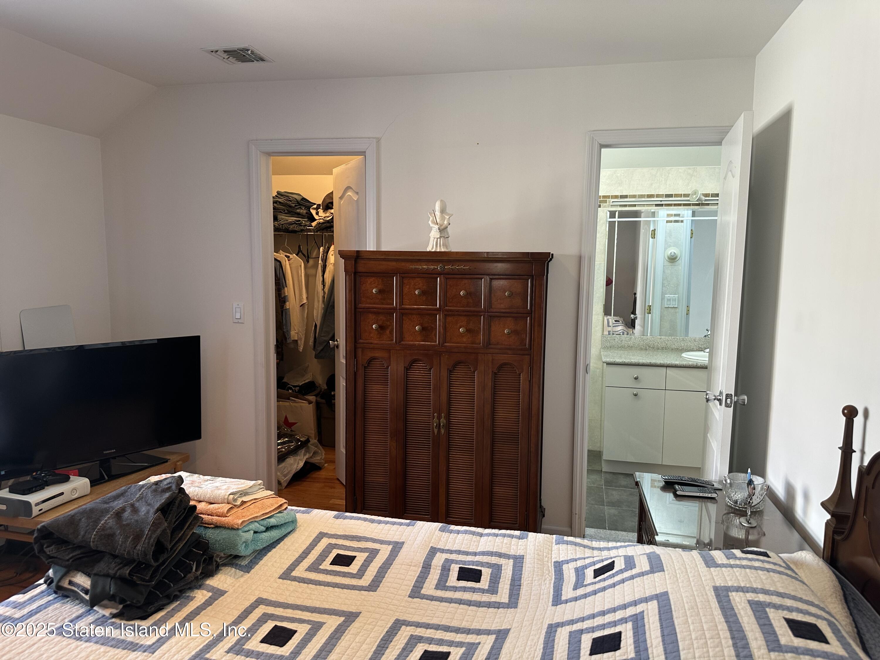 18 Dobbs Place, Staten Island, NY, 10301 image 33