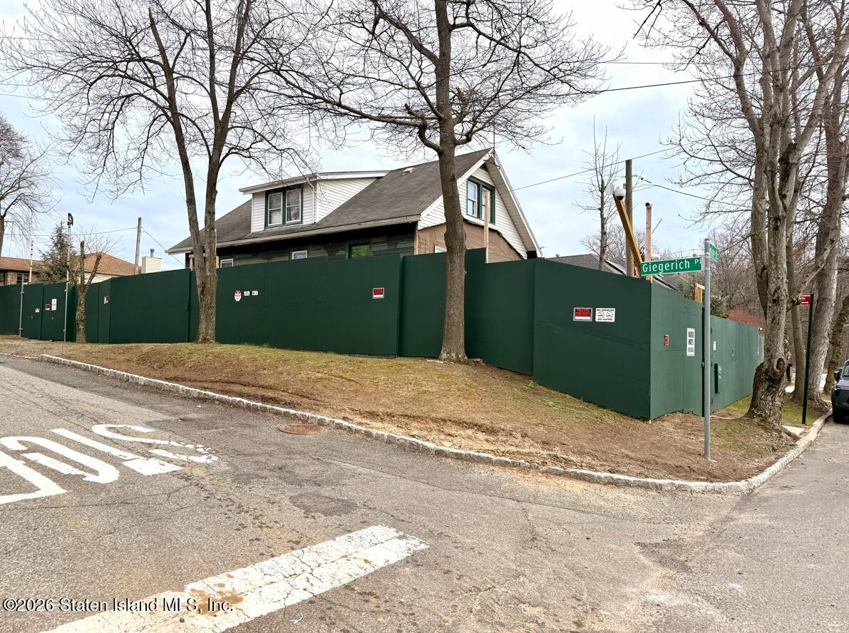 251 Joline Avenue Image 3