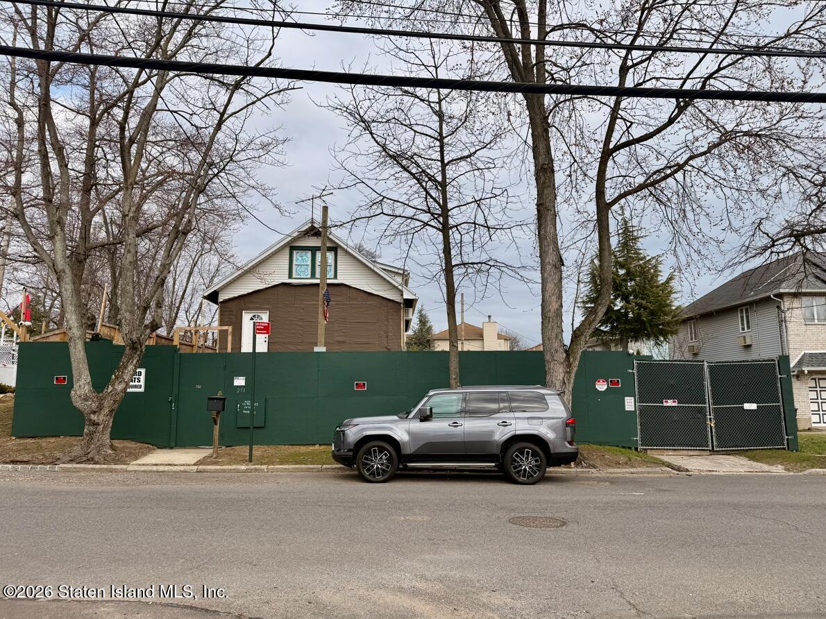 251 Joline Avenue Image 4