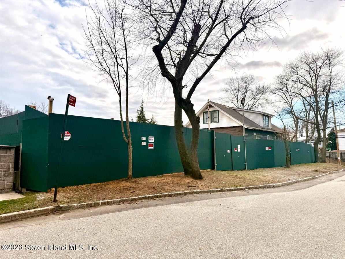 251 Joline Avenue Image 5