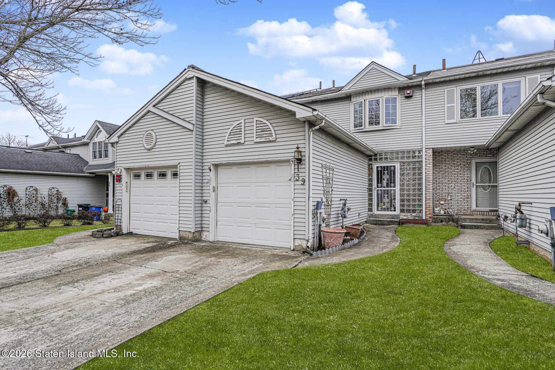 39 Slayton Avenue Image 2