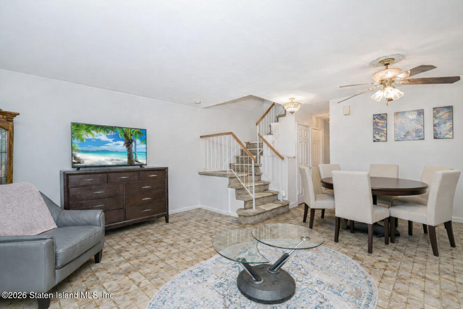 39 Slayton Avenue Image 5