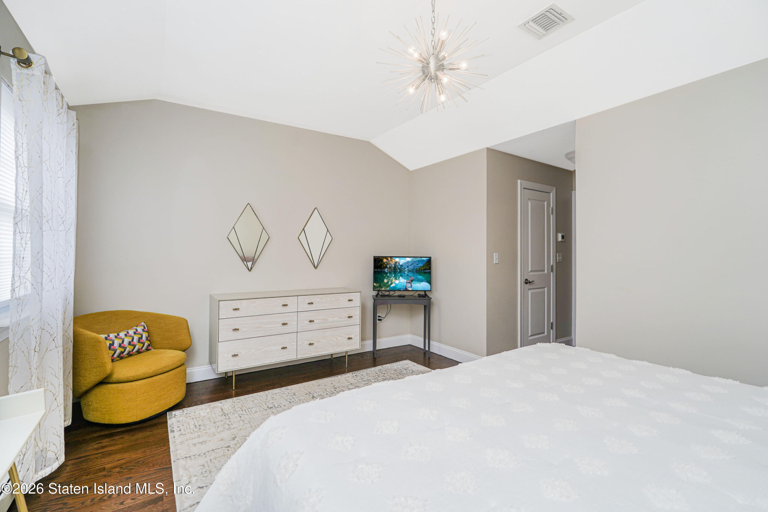 196 Presentation Circle, Staten Island, NY, 10312 image 18