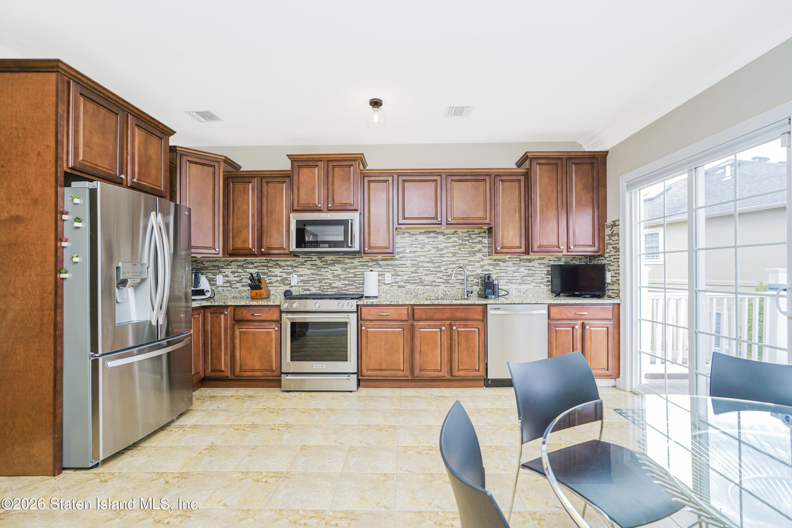 196 Presentation Circle, Staten Island, NY, 10312 image 7