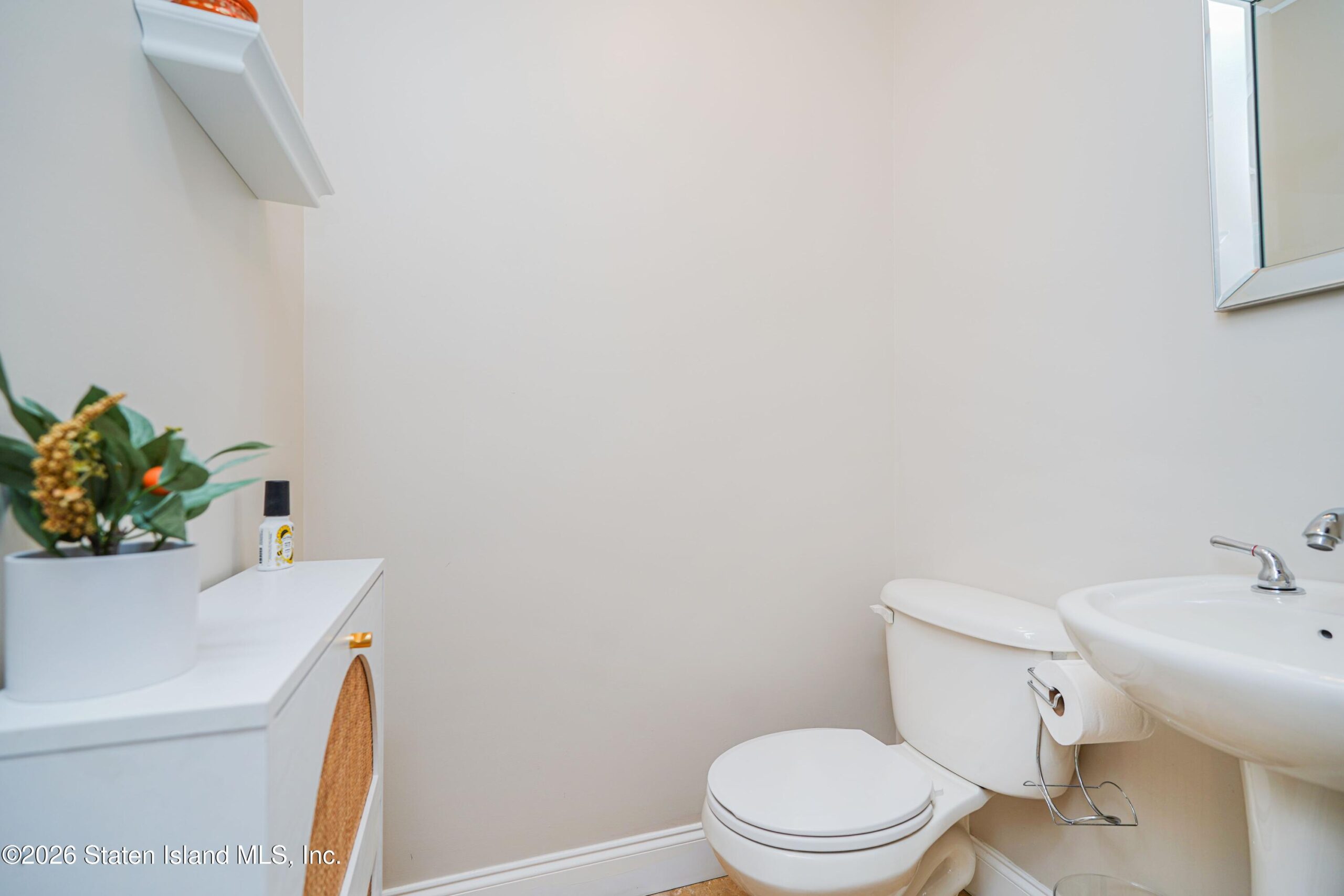 196 Presentation Circle, Staten Island, NY, 10312 image 11