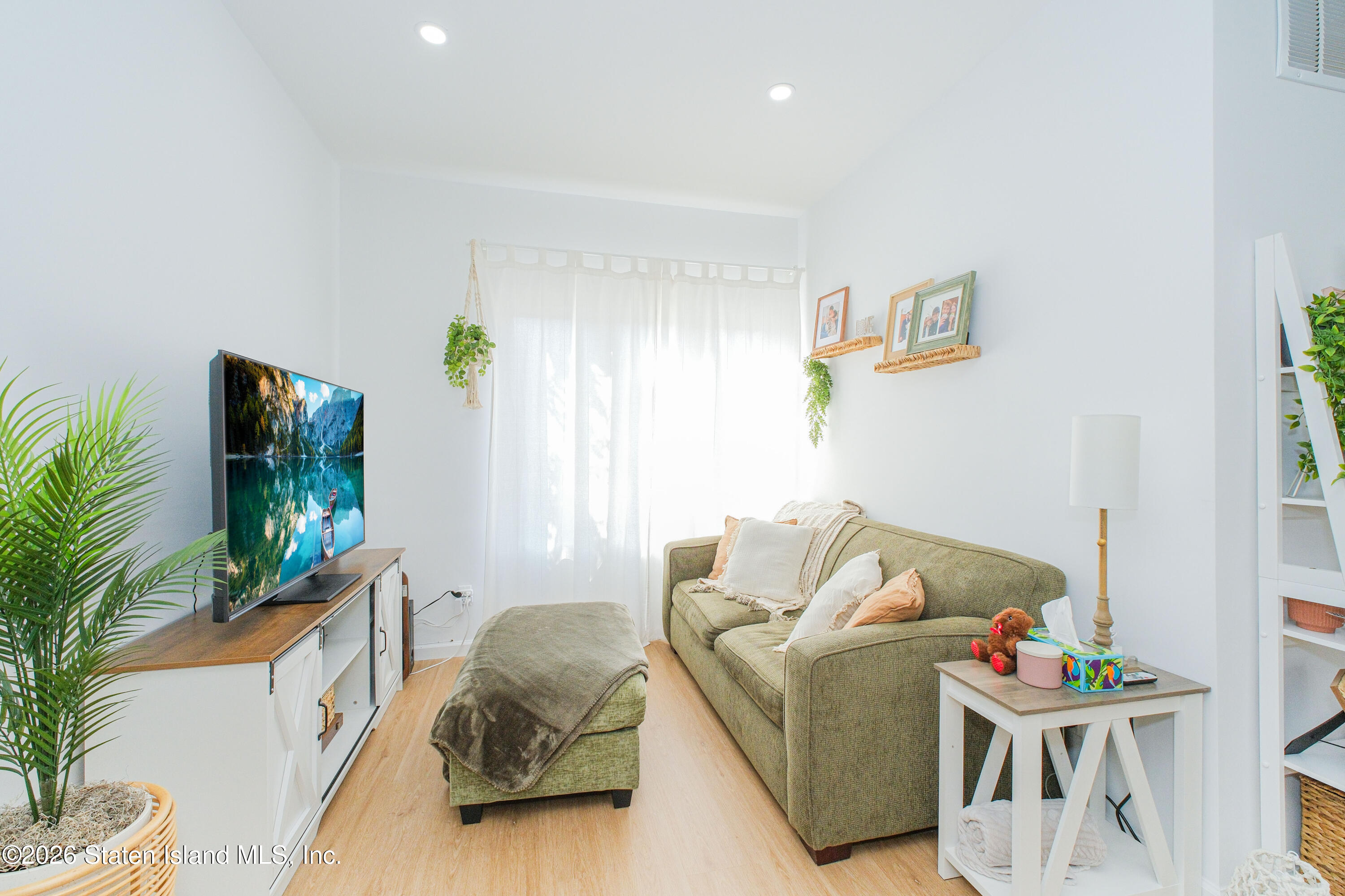 10 Penton Street, Staten Island, NY, 10309 image 9