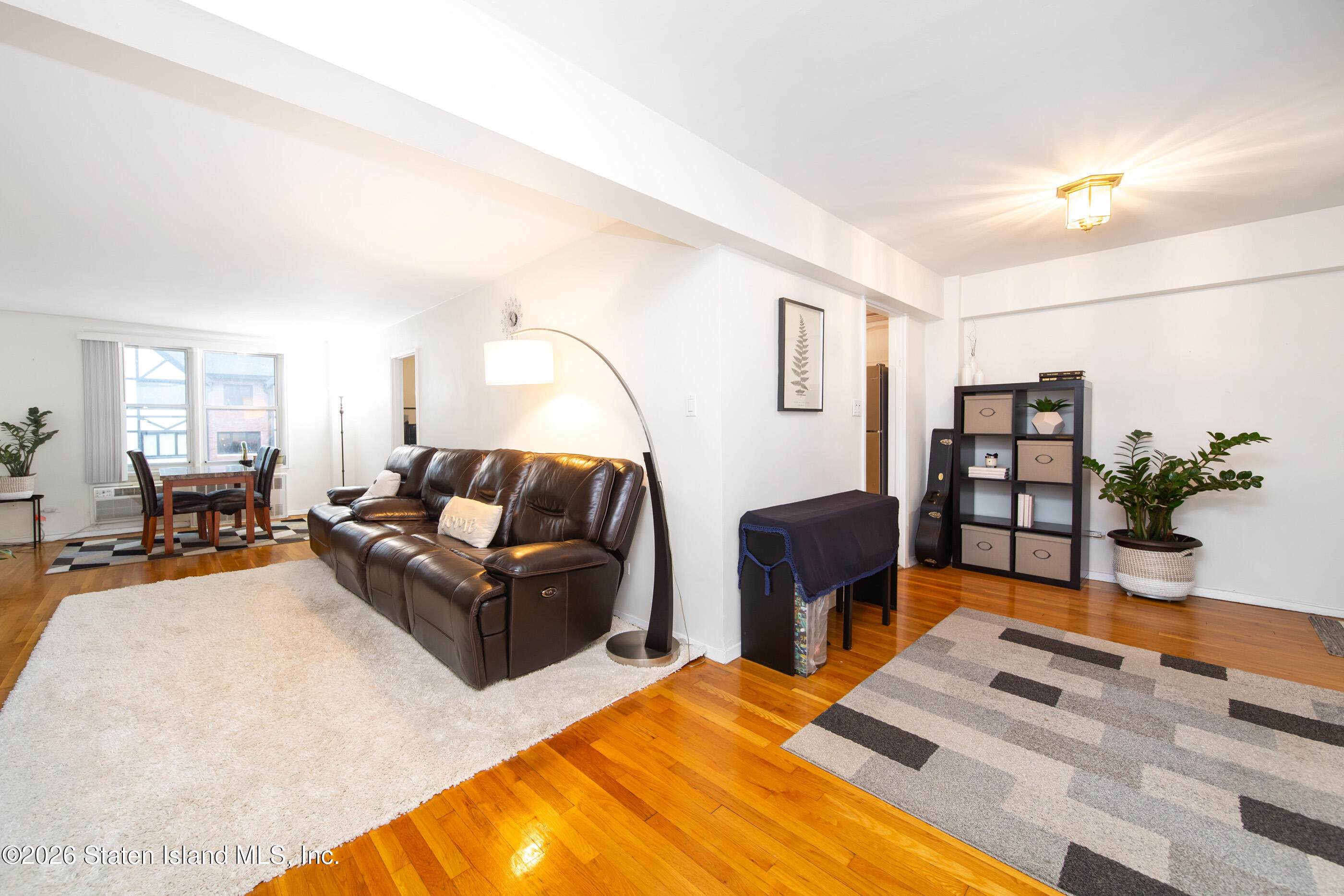 241-20 Northern Boulevard 5e Image 4