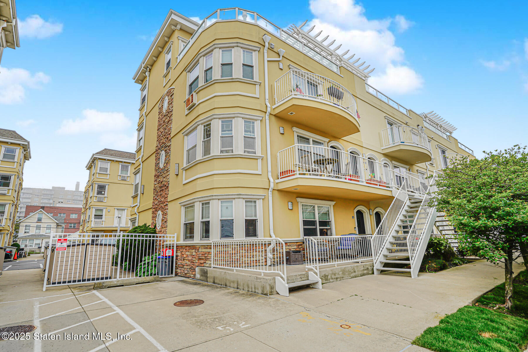175 Beach 100th Street A8 Image 1