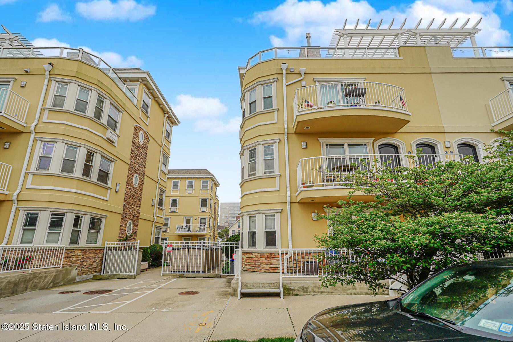 175 Beach 100th Street A8 Image 3