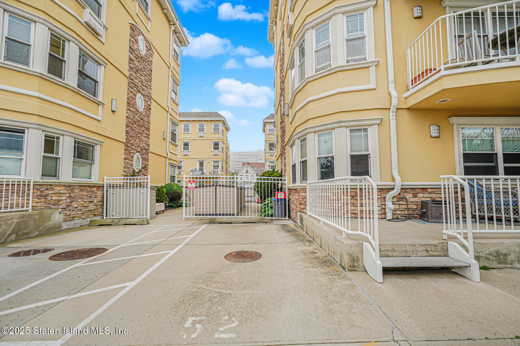 175 Beach 100th Street A8 Image 4