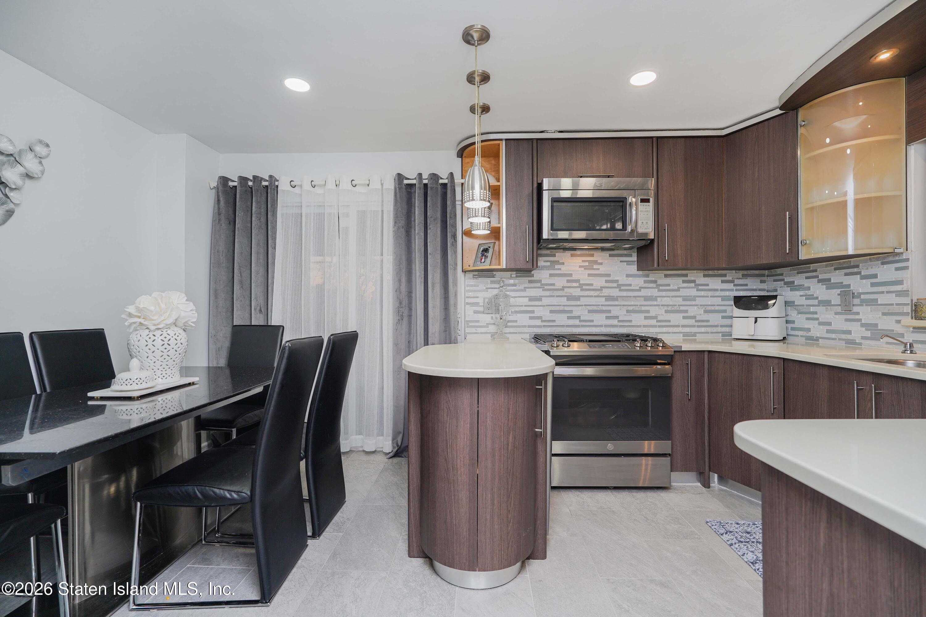 96 Oberlin Street, Staten Island, NY, 10305 image 6