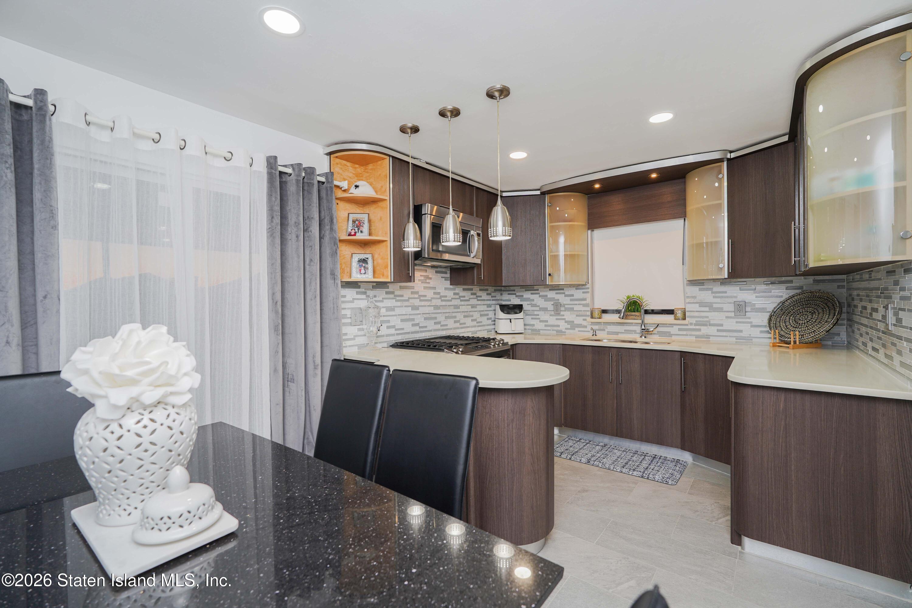 96 Oberlin Street, Staten Island, NY, 10305 image 9