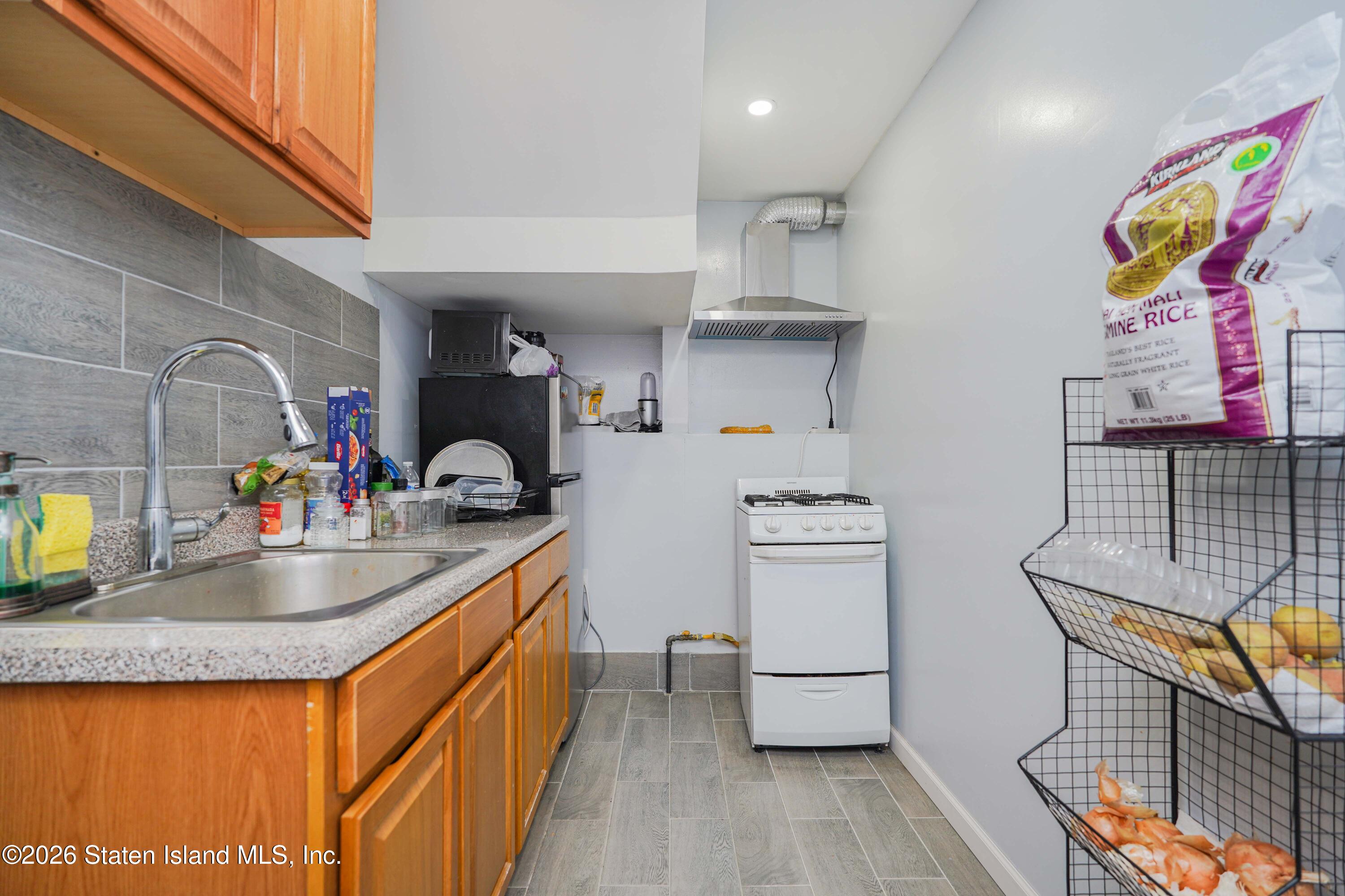 96 Oberlin Street, Staten Island, NY, 10305 image 21