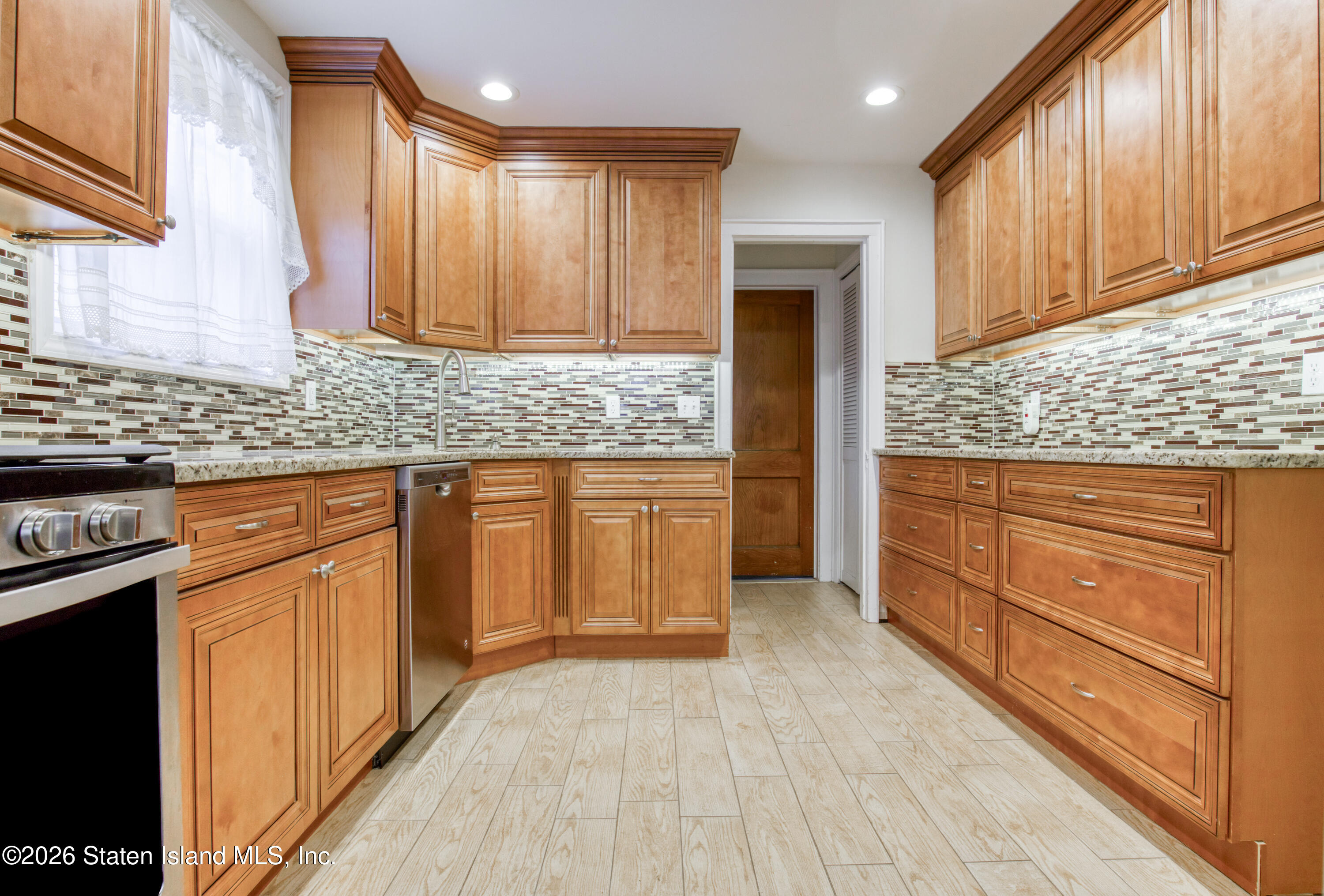 261 Harvest Avenue, Staten Island, NY, 10310 image 12