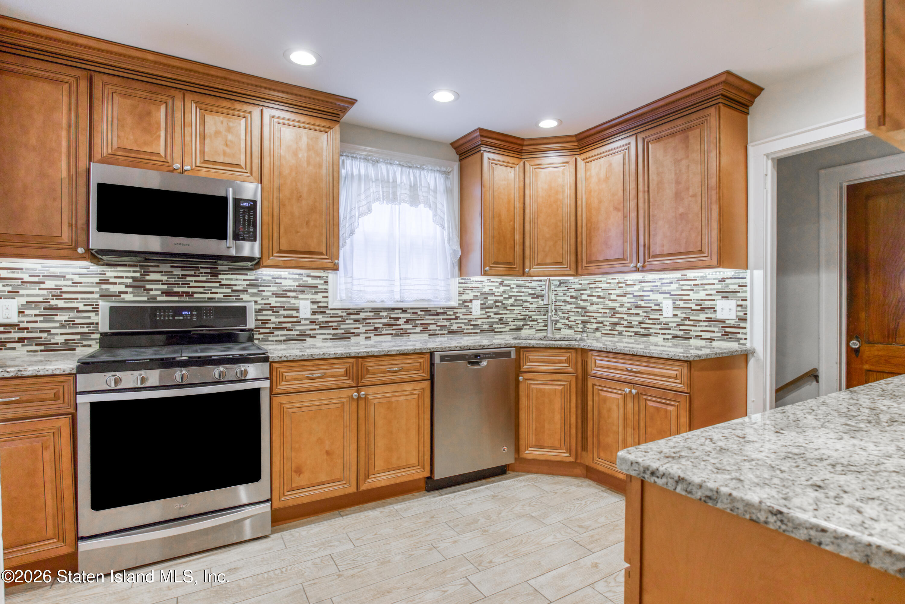 261 Harvest Avenue, Staten Island, NY, 10310 image 14