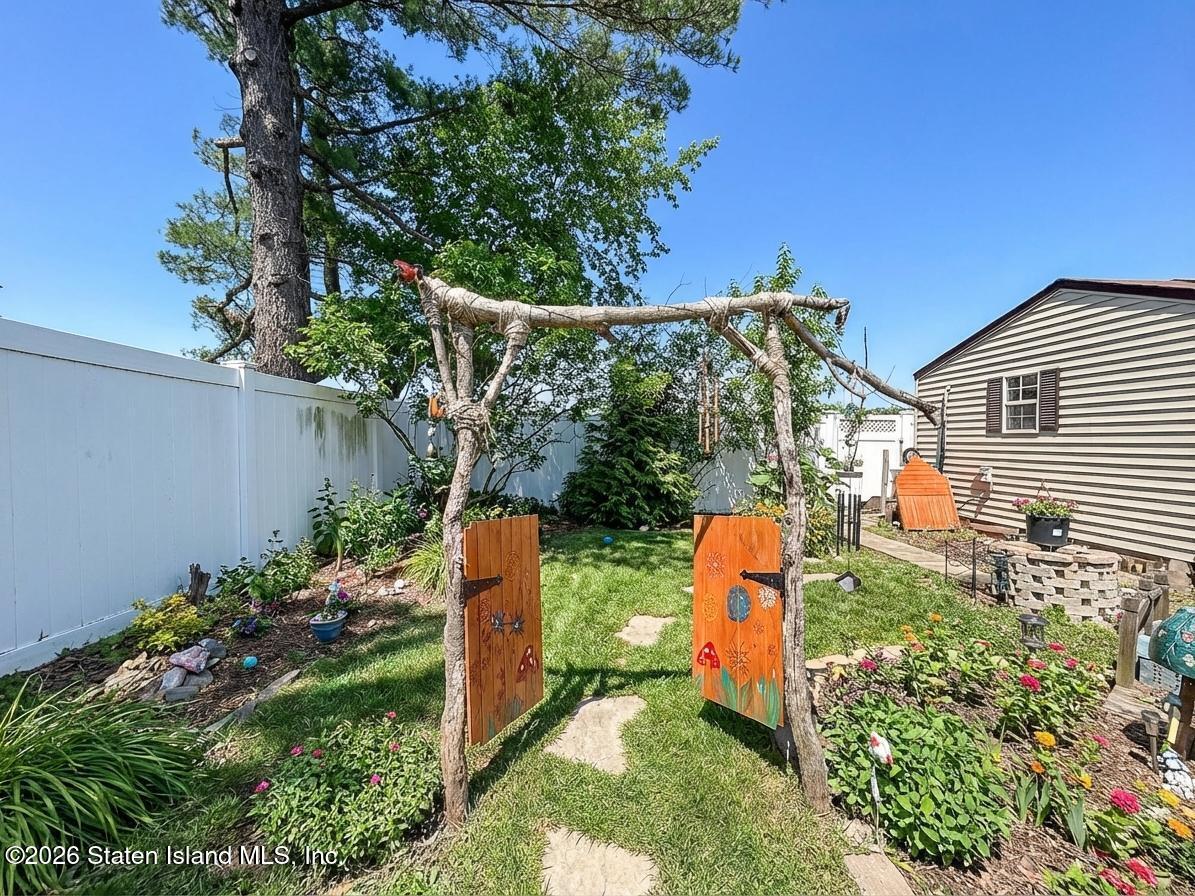 3879 Victory Boulevard, Staten Island, NY, 10314 image 24