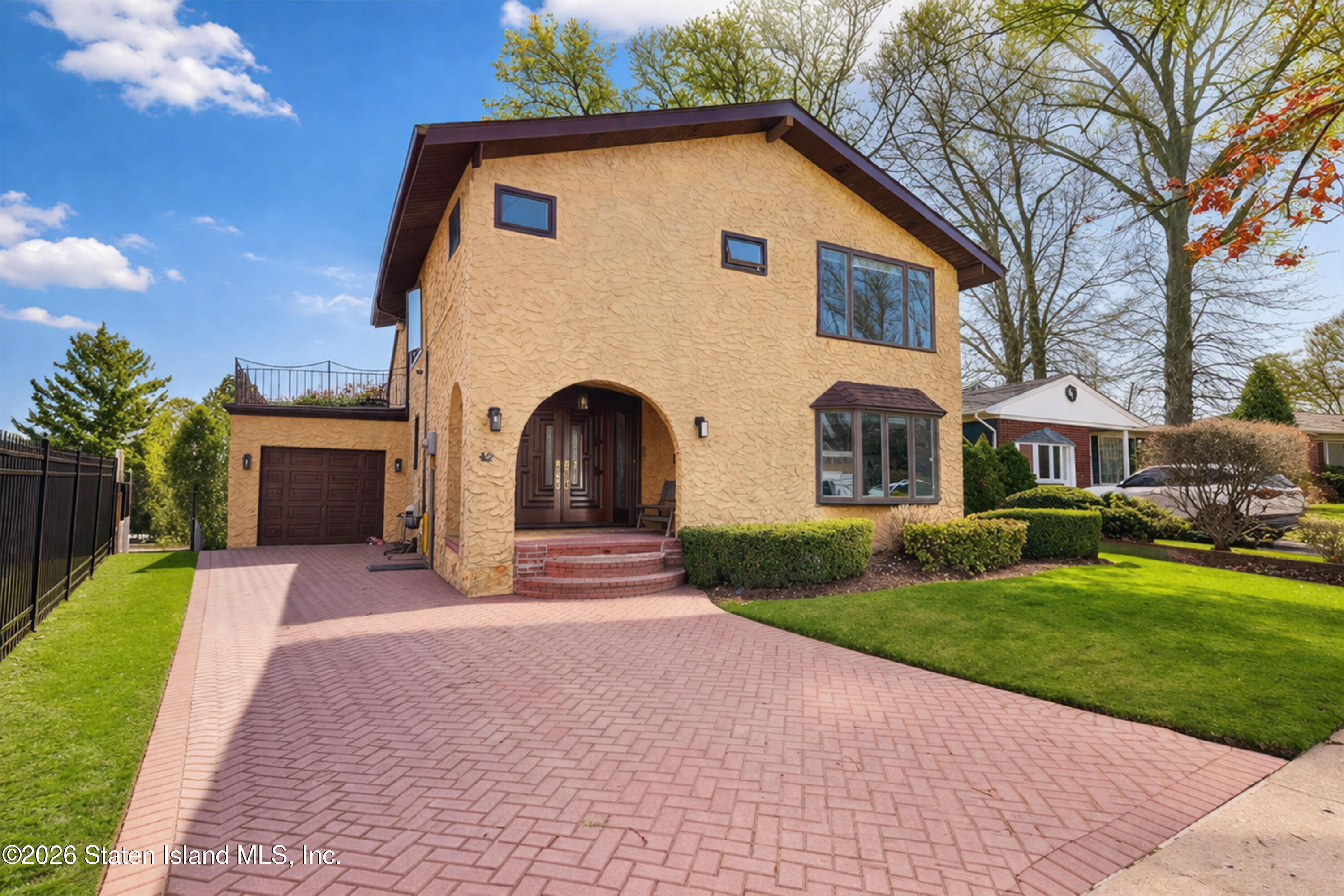 42 Radcliff Road Image 1