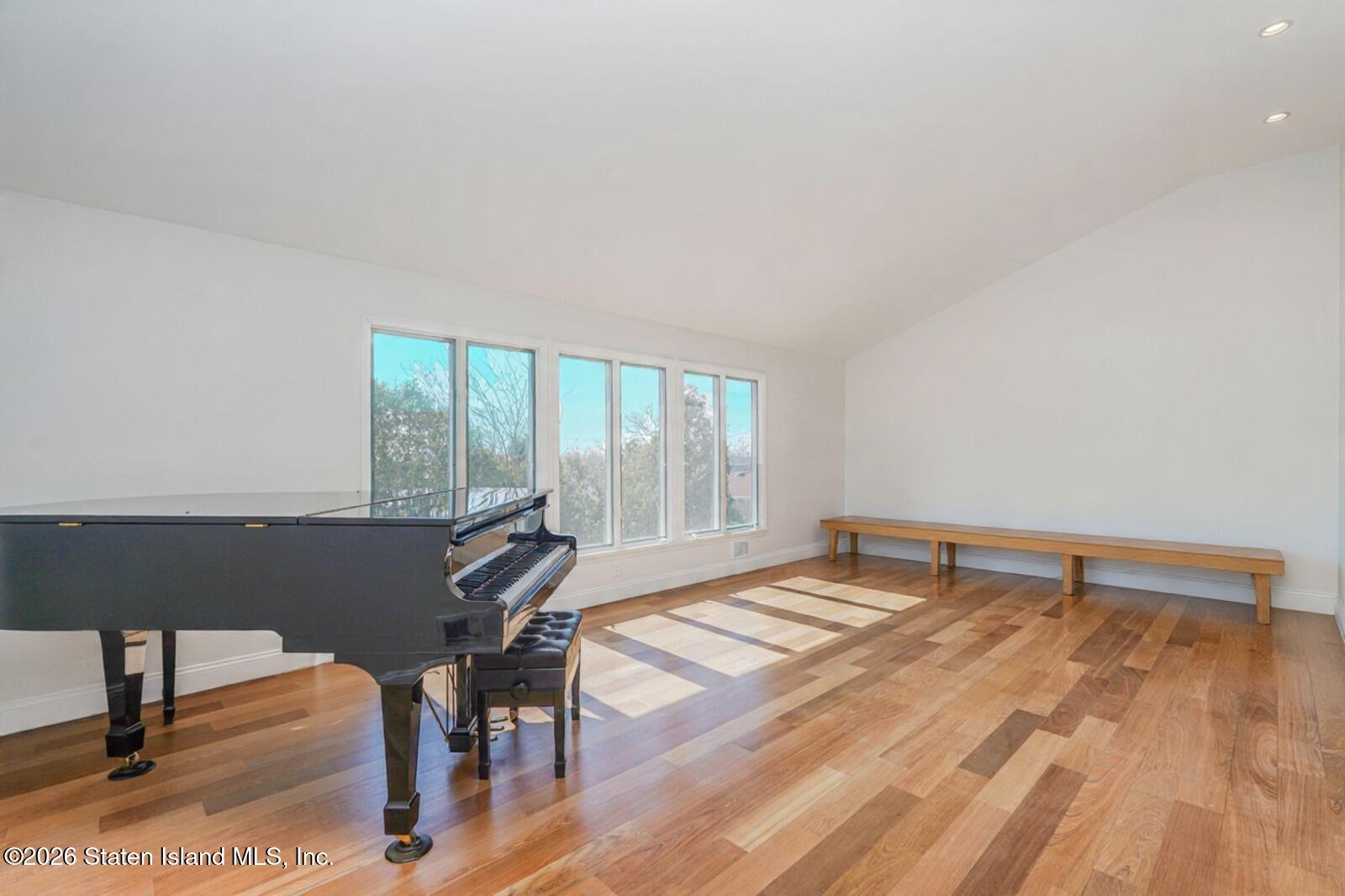 42 Radcliff Road, Staten Island, NY, 10305 image 14