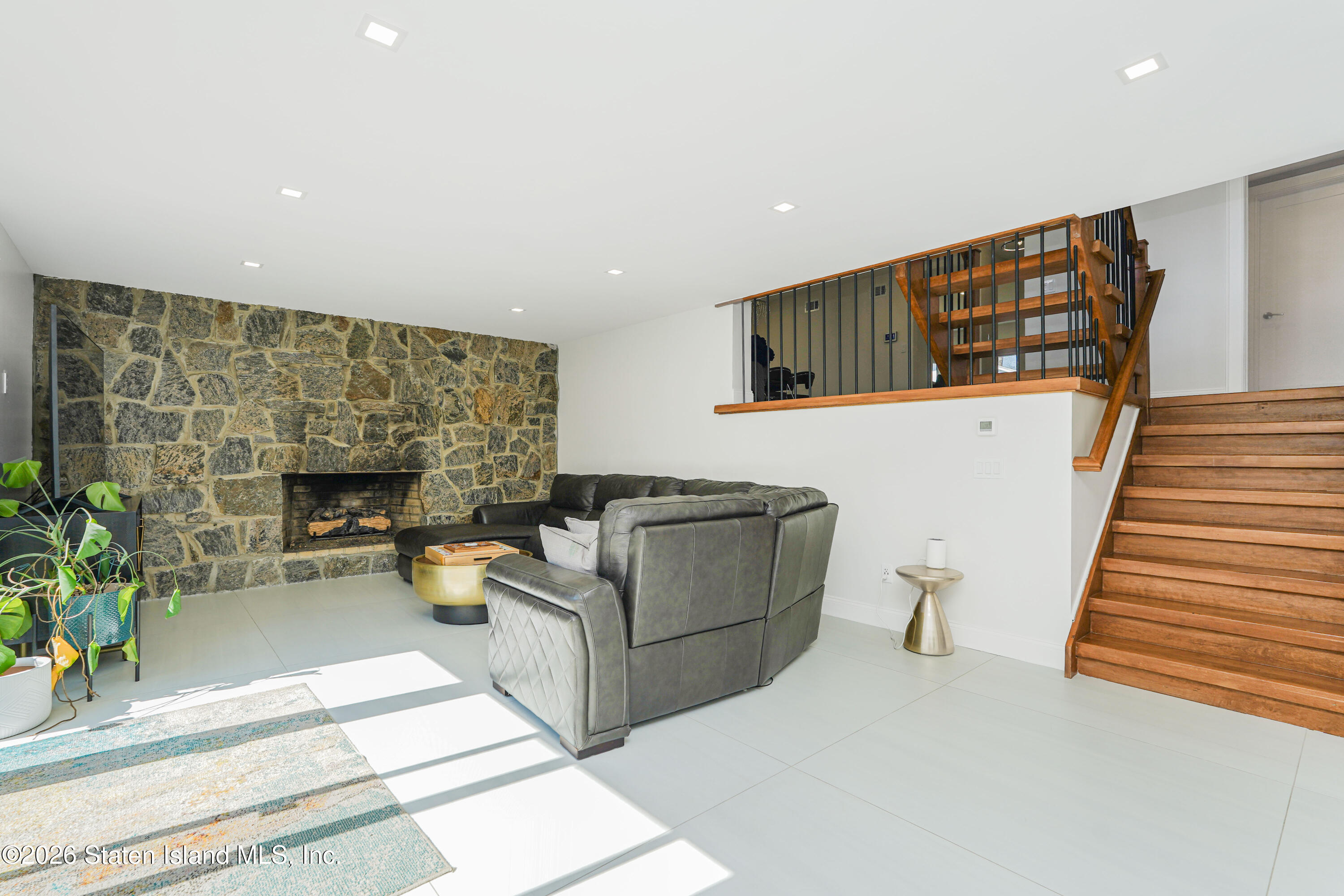 42 Radcliff Road, Staten Island, NY, 10305 image 28