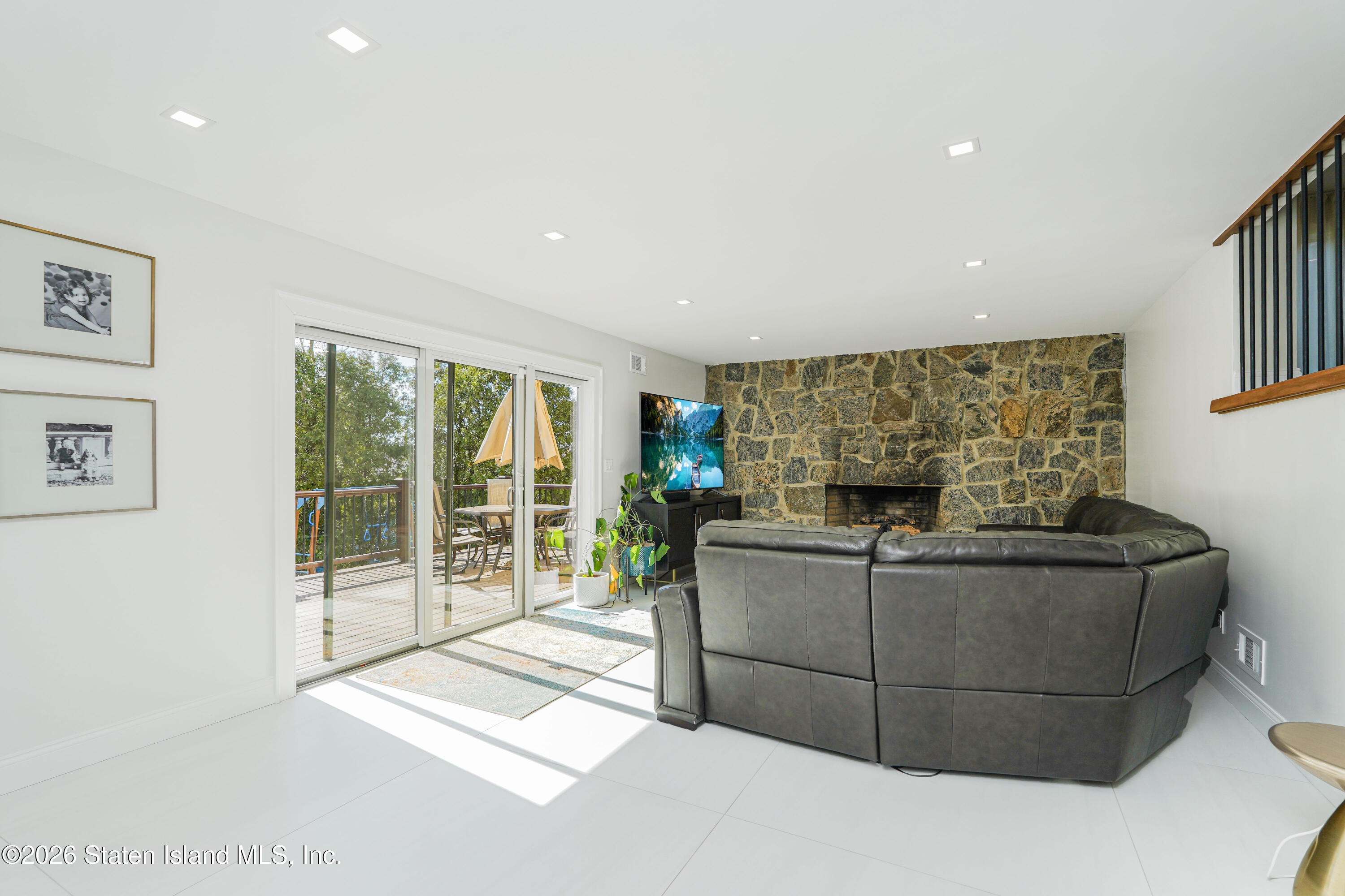 42 Radcliff Road, Staten Island, NY, 10305 image 30