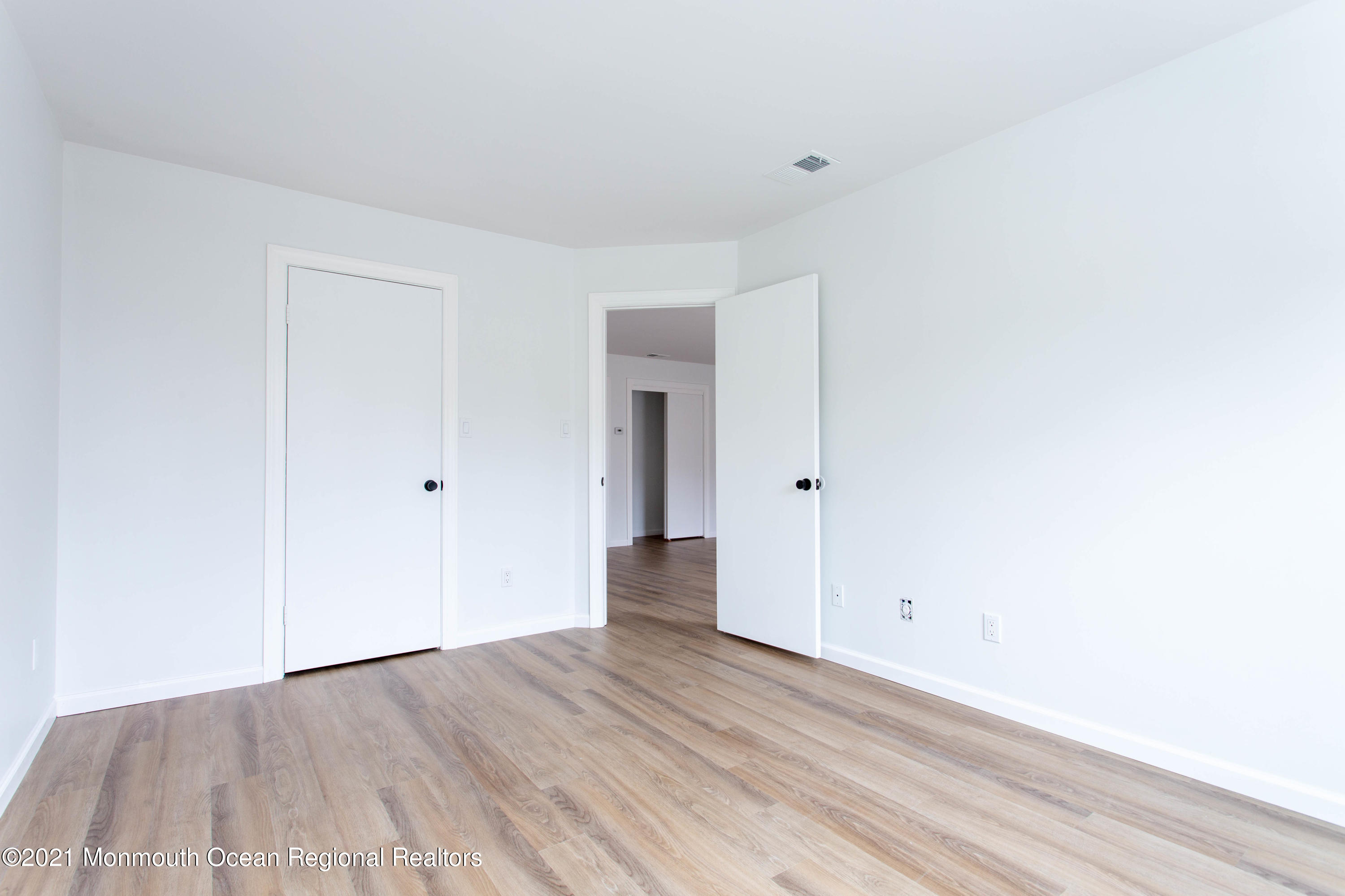 11 Diane Drive, Tinton Falls, NJ, 07753 image 9