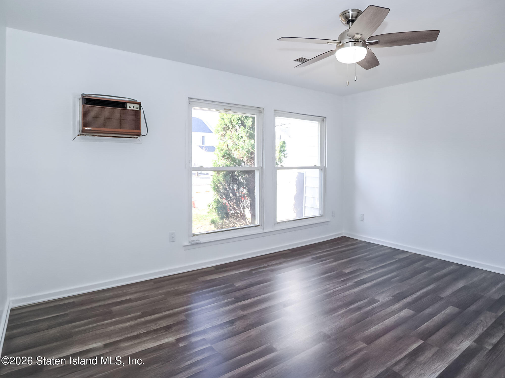 115 Hampton Green, Staten Island, NY, 10312 image 15