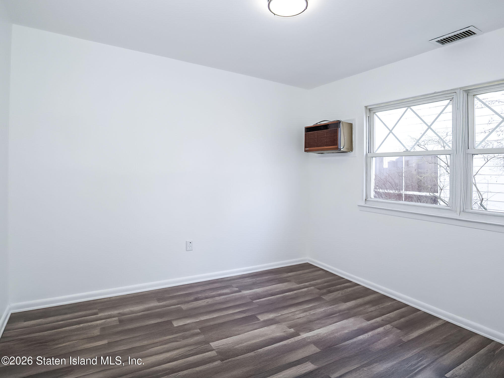 115 Hampton Green, Staten Island, NY, 10312 image 20