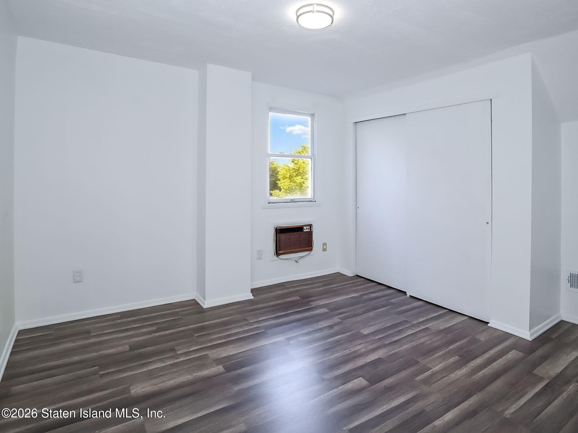 115 Hampton Green, Staten Island, NY, 10312 image 24
