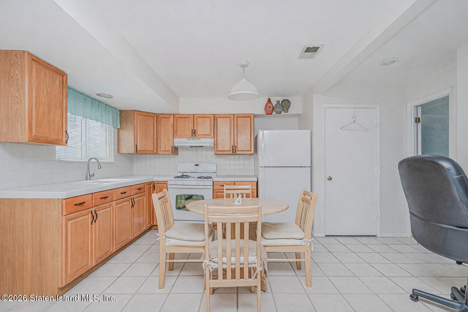 526 Leverett Avenue, Staten Island, NY, 10308 image 24
