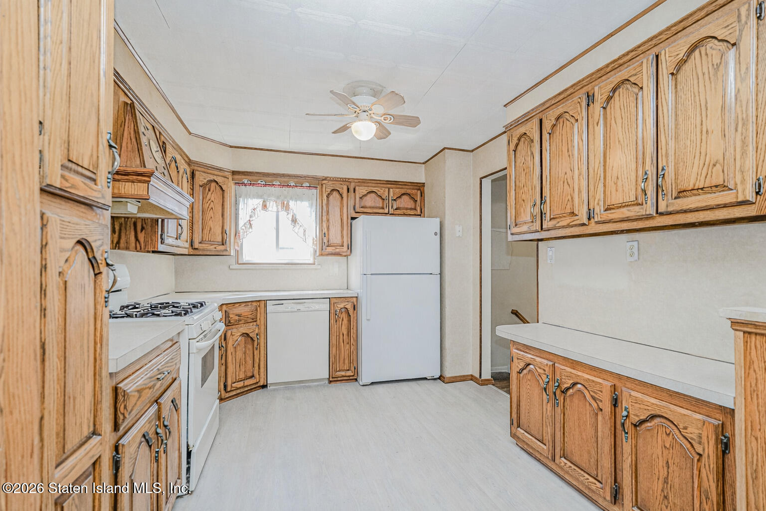 526 Leverett Avenue, Staten Island, NY, 10308 image 7