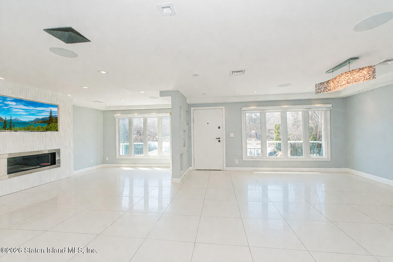 825 Willowbrook Road Image 5