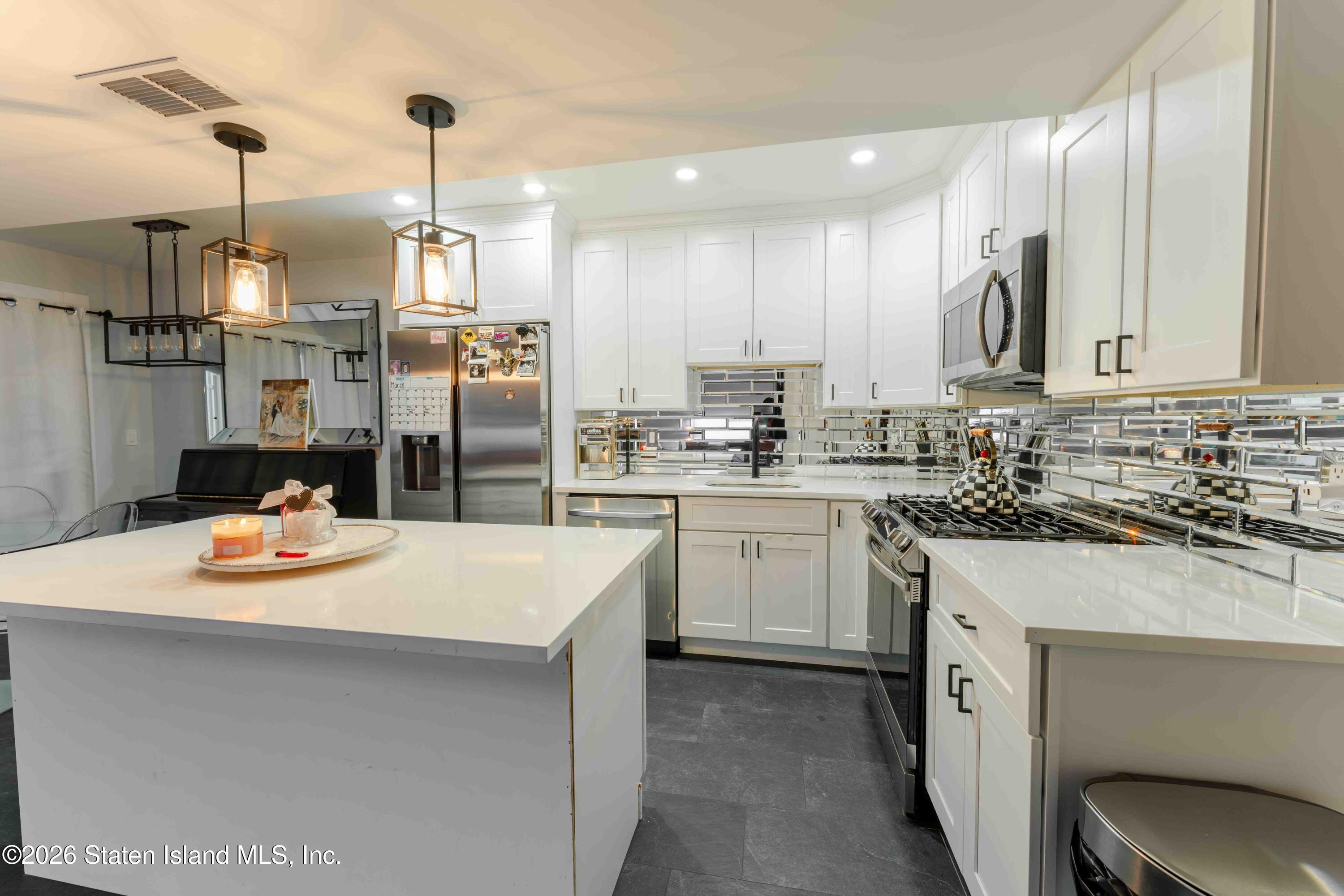 251 Bruckner Avenue, Staten Island, NY, 10303 image 8