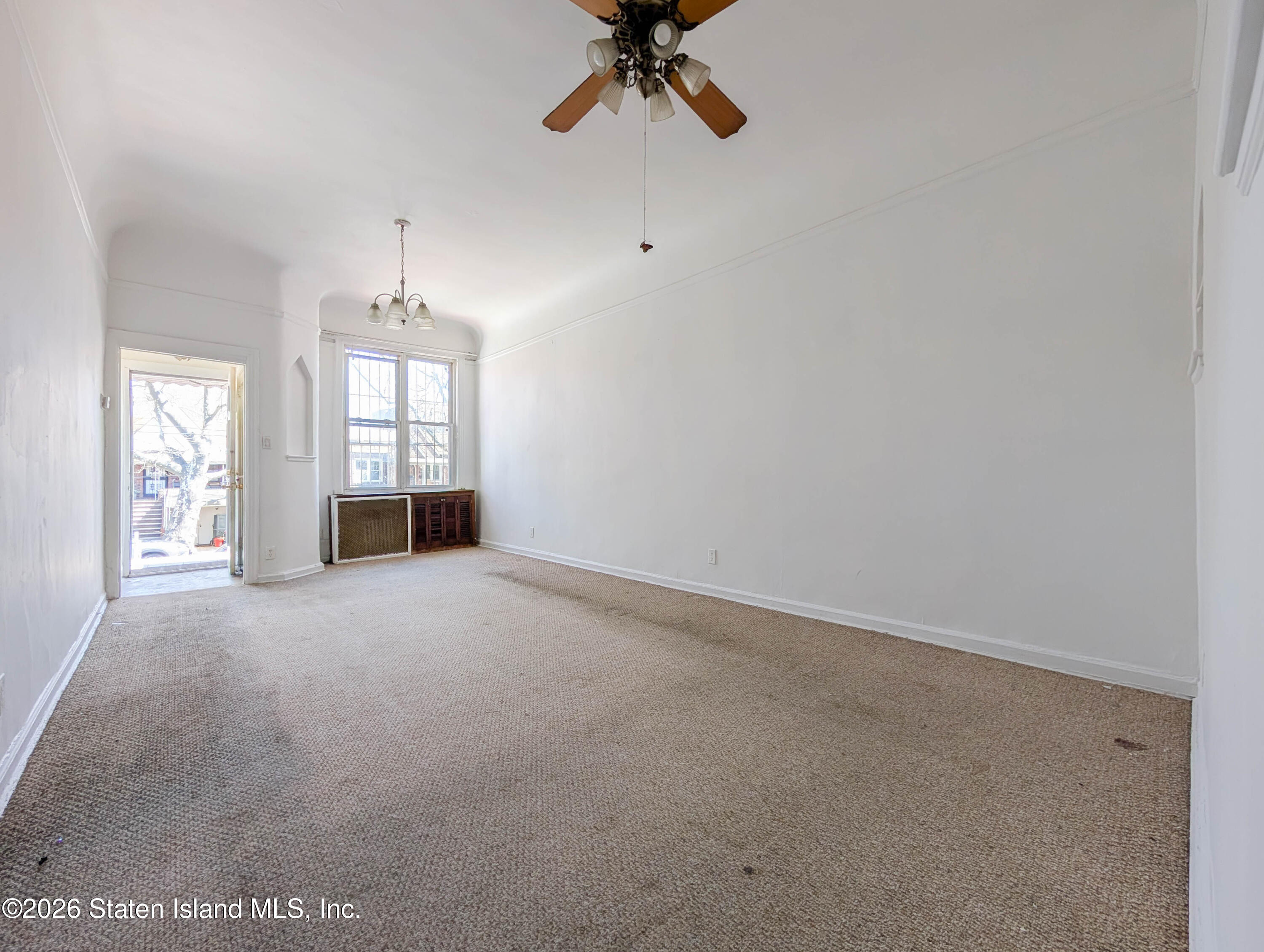 2652 Hubbard Street Image 2
