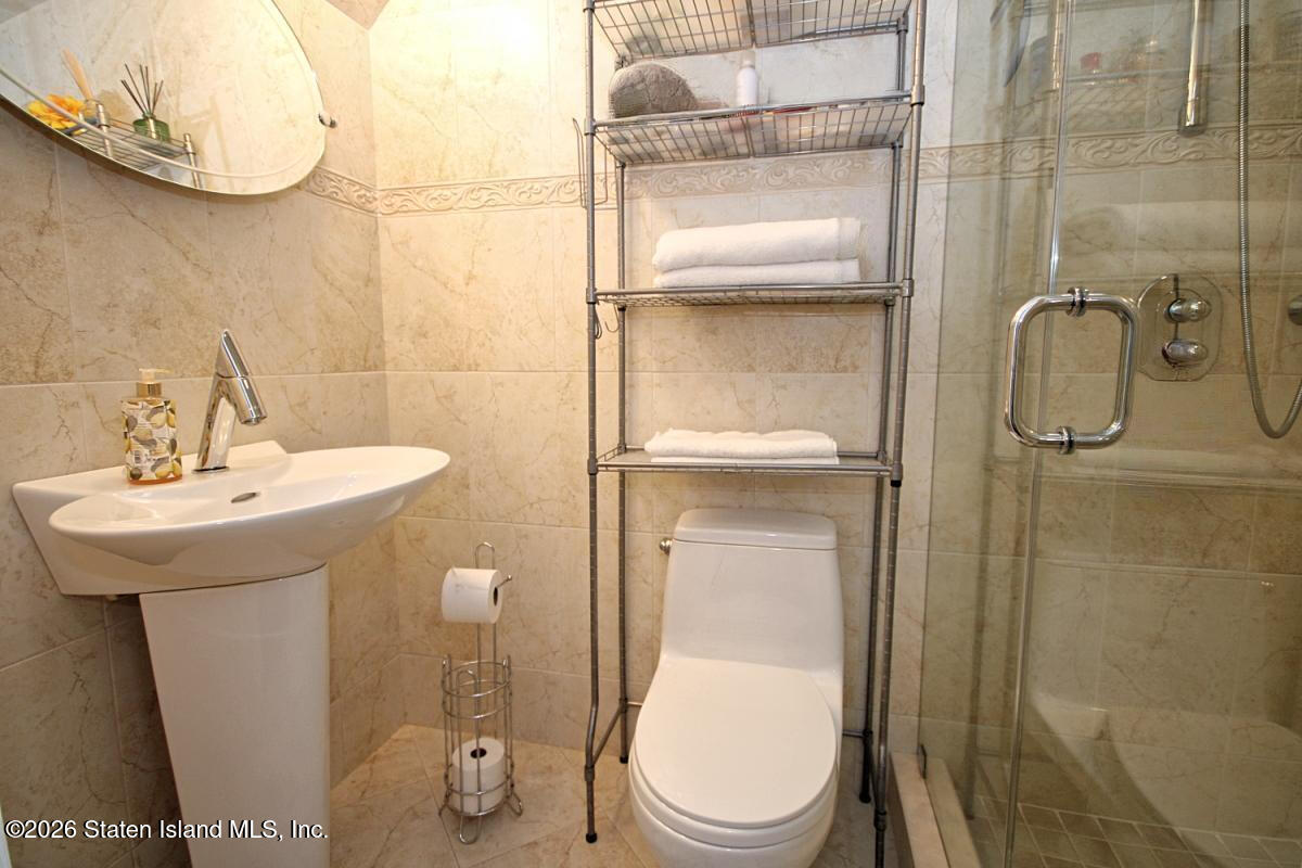564 Dongan Hills Avenue, Staten Island, NY, 10305 image 12