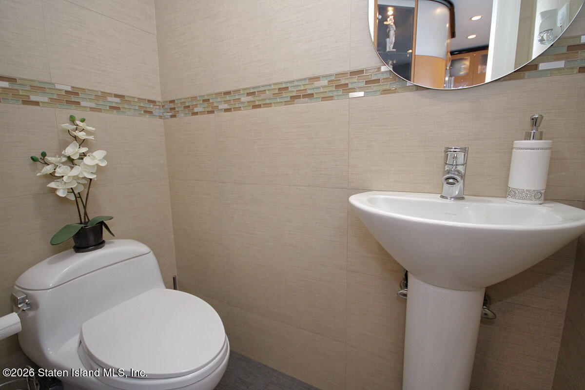 564 Dongan Hills Avenue, Staten Island, NY, 10305 image 14