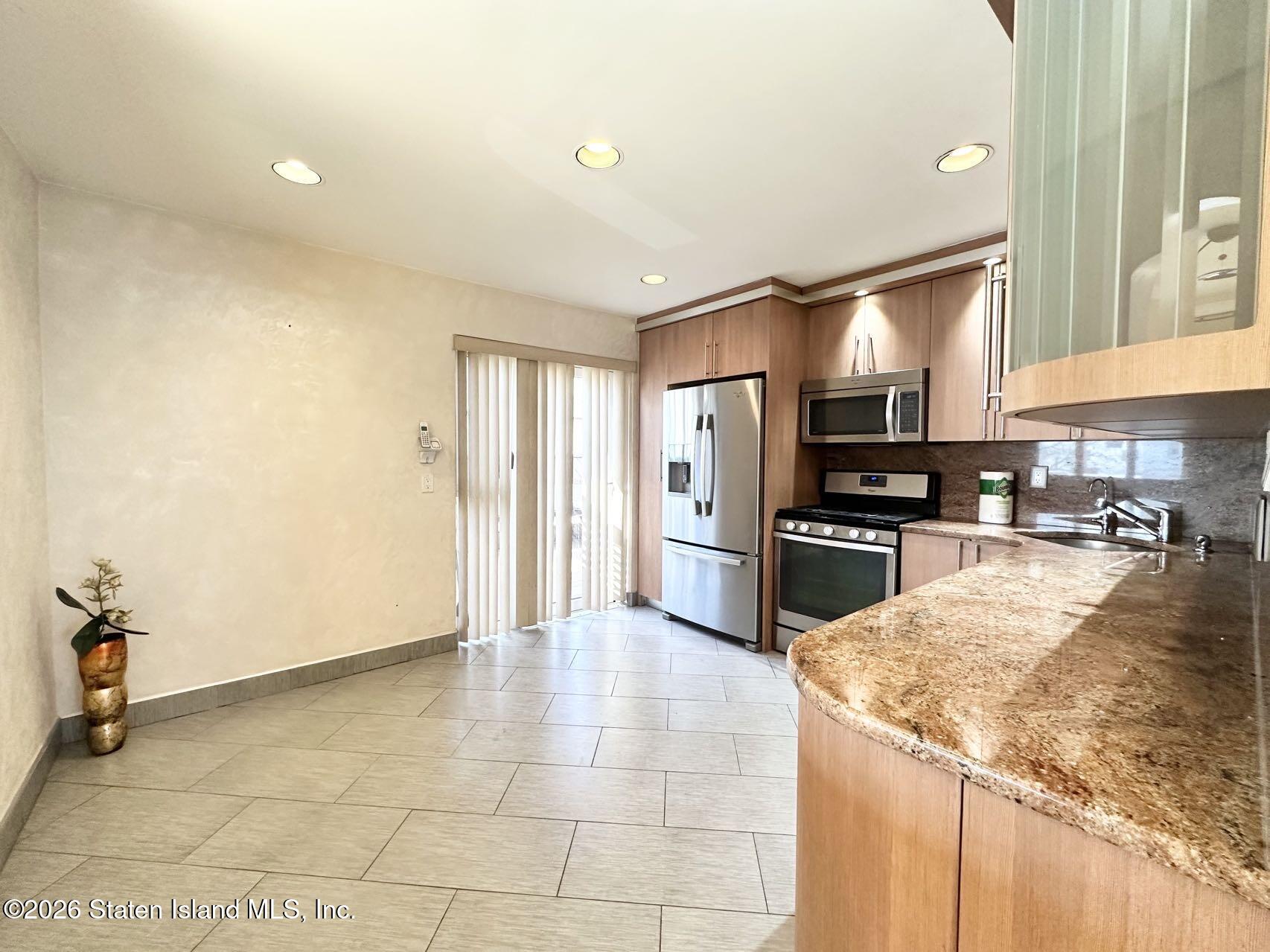 197 Slater Boulevard, Staten Island, NY, 10305 image 11