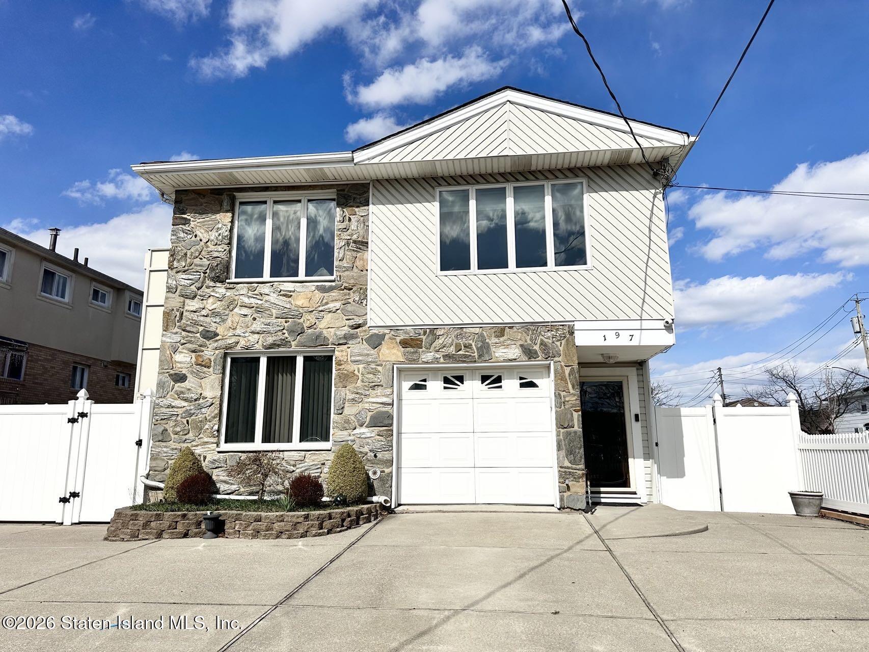 197 Slater Boulevard Image 4