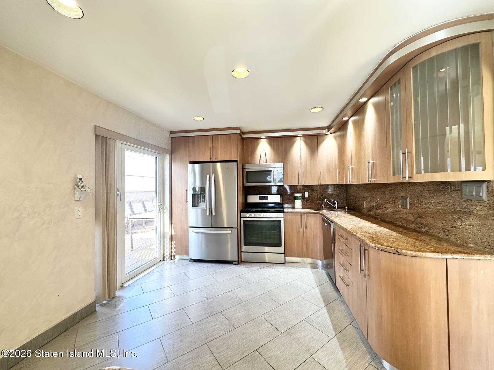 197 Slater Boulevard, Staten Island, NY, 10305 image 10