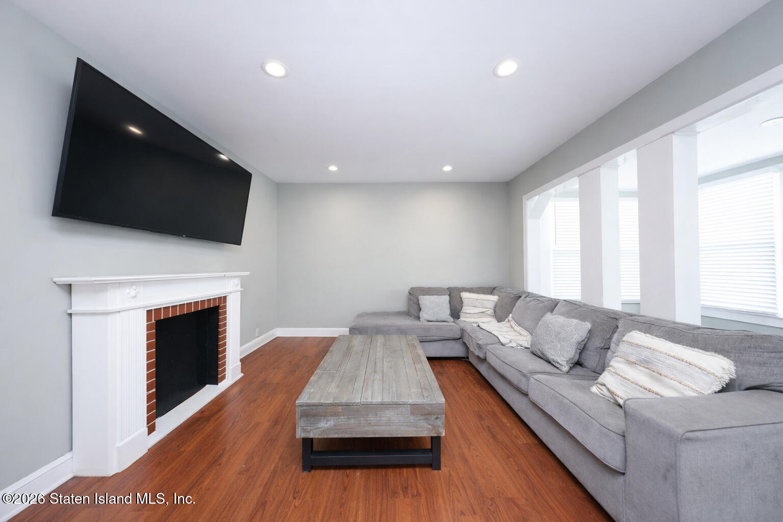 196 Barnard Avenue Image 4