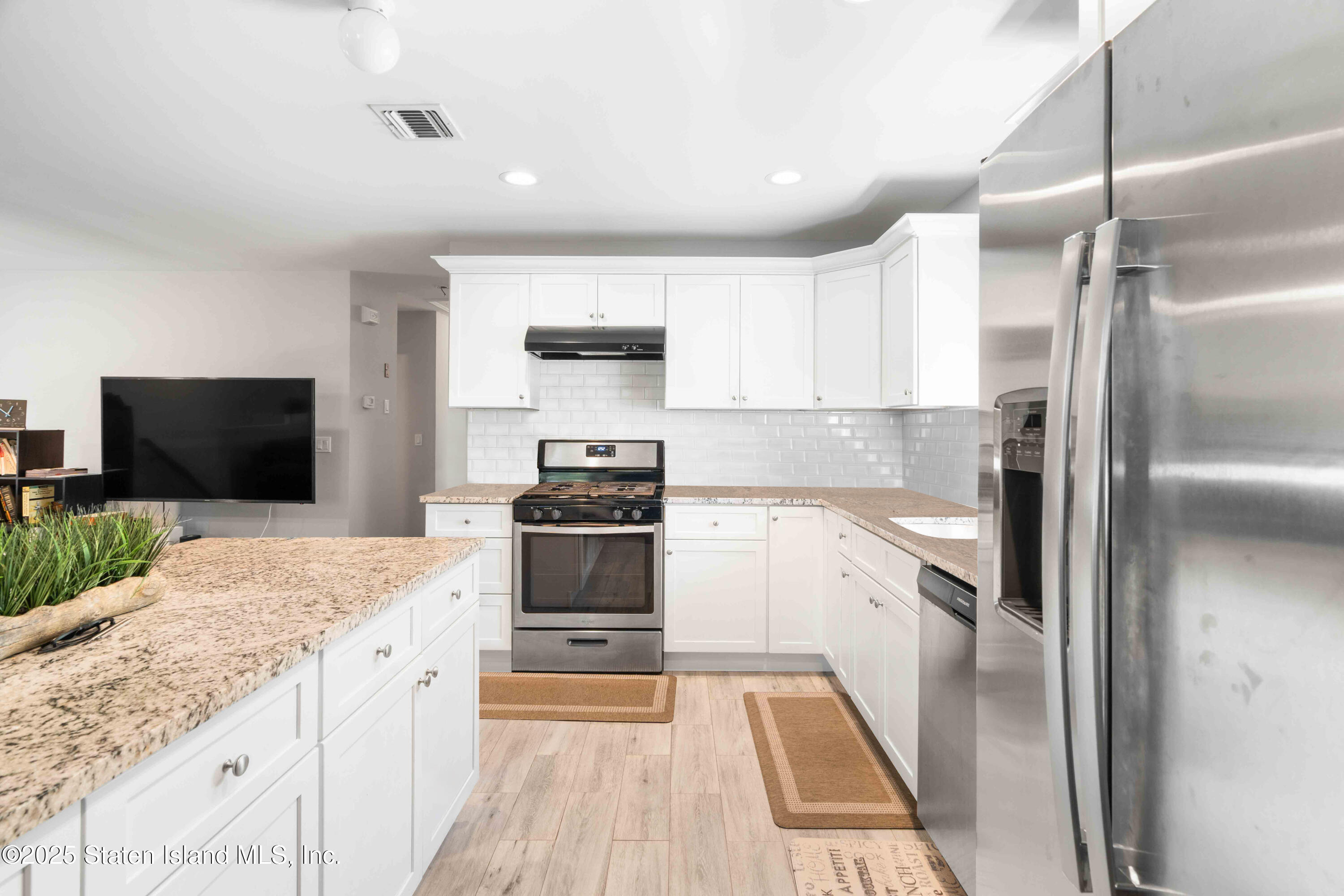 428 Virginia Avenue, Staten Island, NY, 10305 image 7