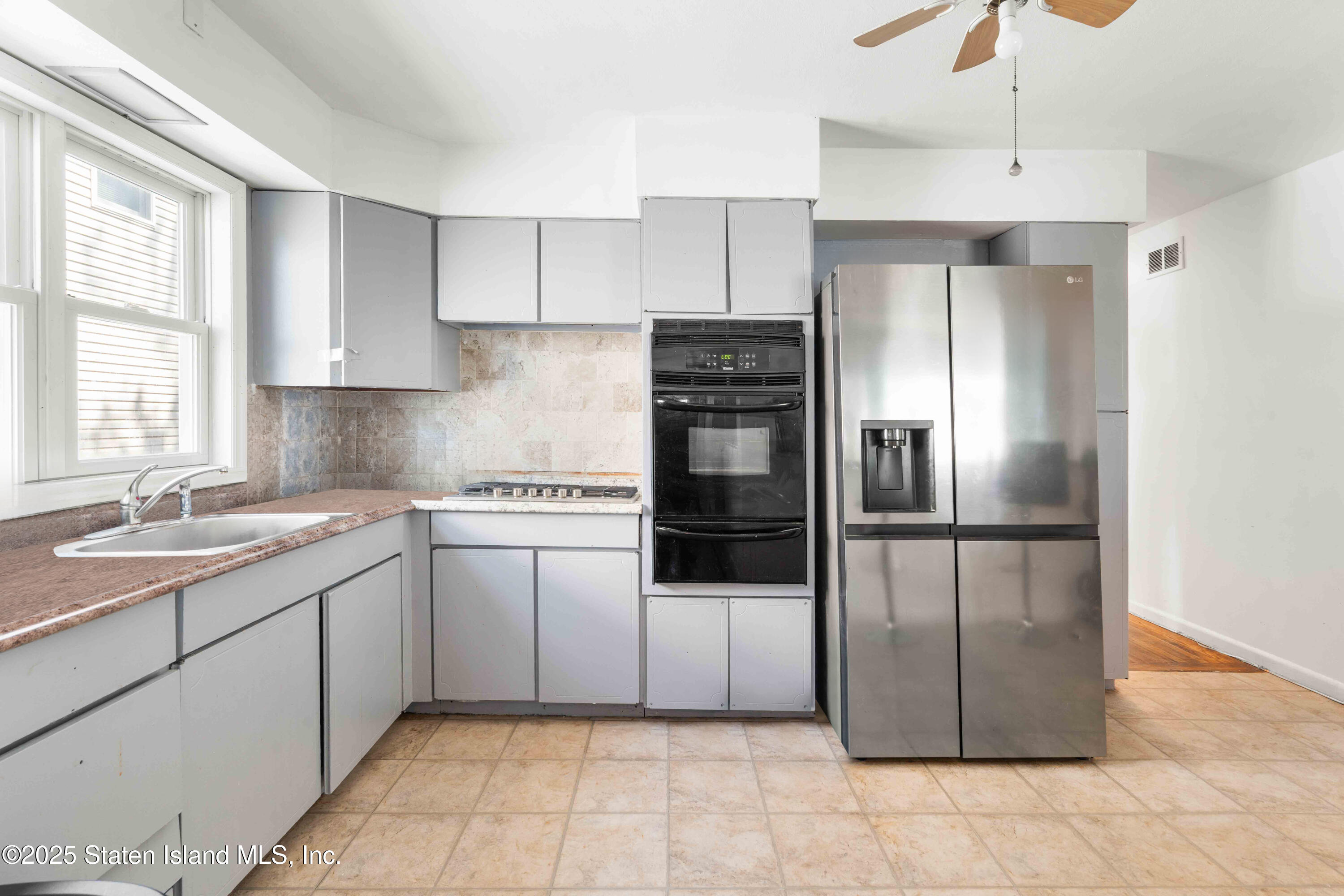428 Virginia Avenue, Staten Island, NY, 10305 image 17