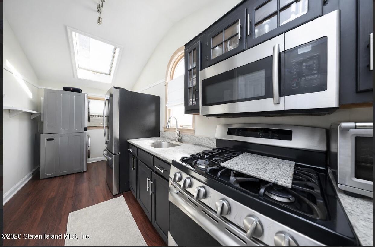 196 Barnard Avenue, Staten Island, NY, 10307 image 8
