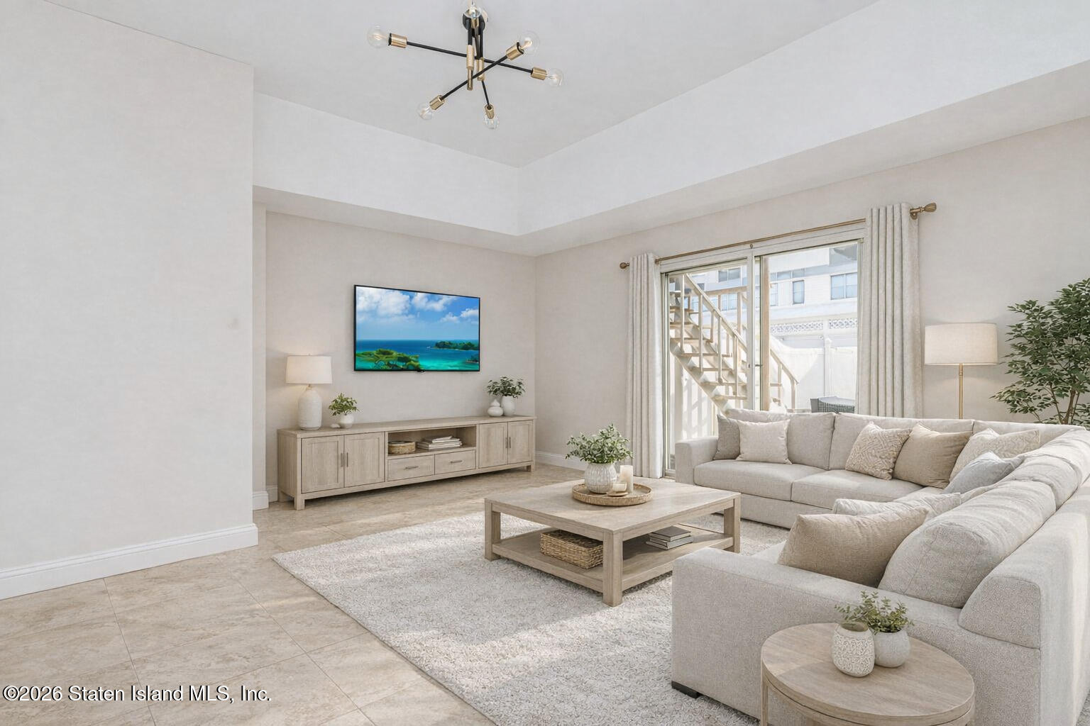 562 Dongan Hills Avenue Image 4