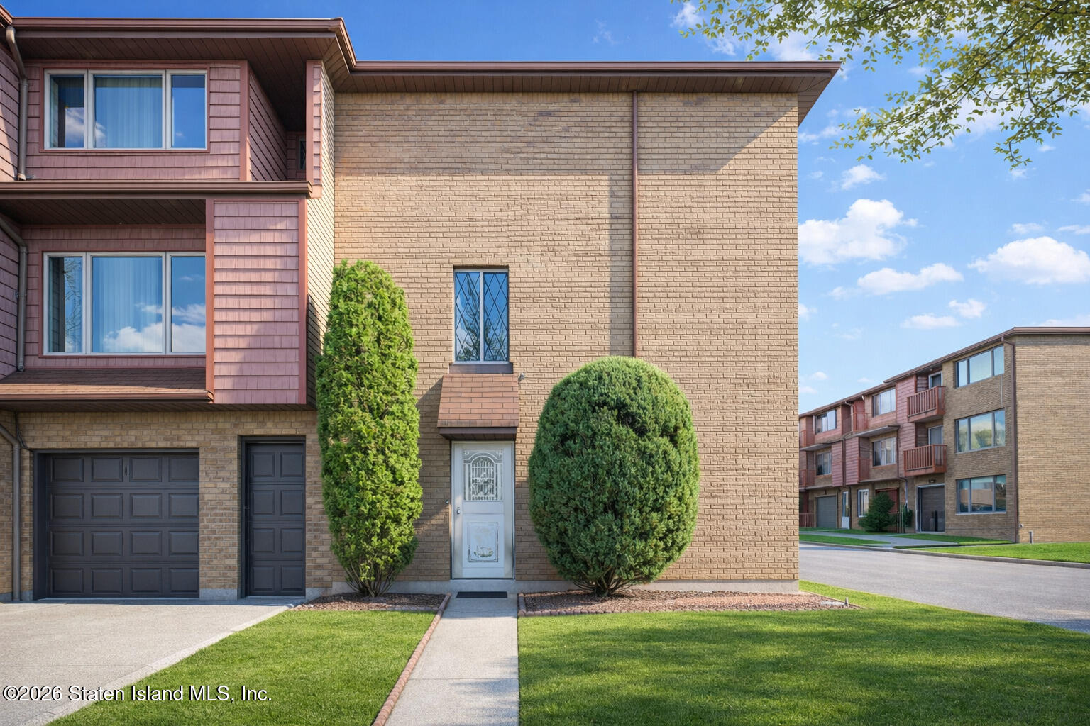 5 Kay Place Image 1