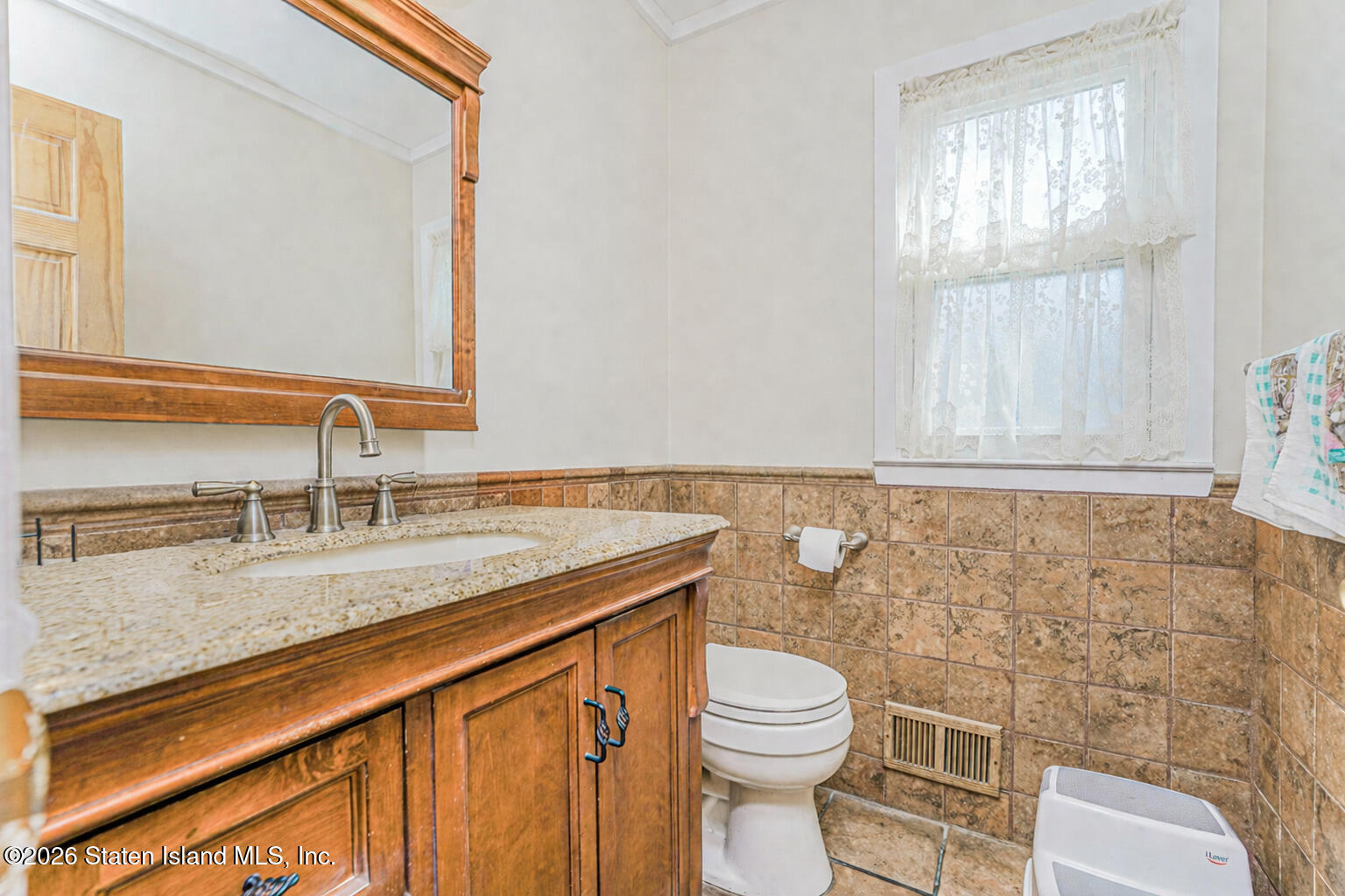 193 Brookfield Avenue Image 3