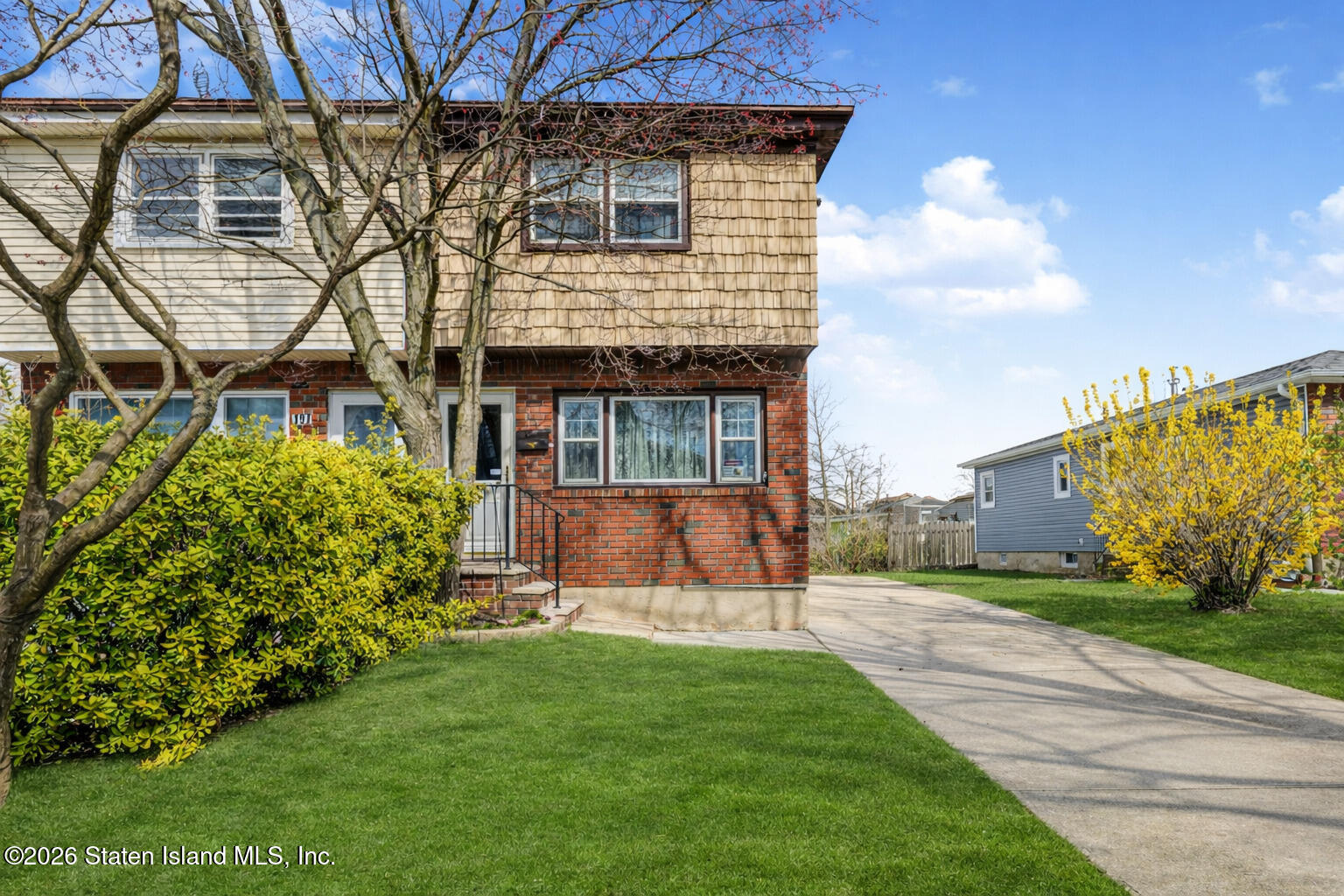 193 Brookfield Avenue Image 1
