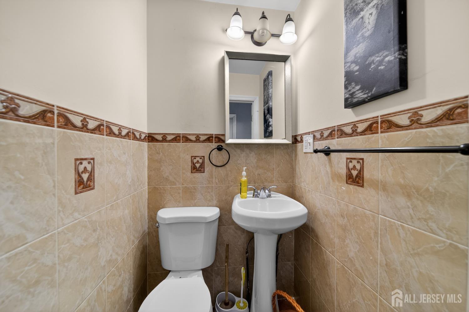 532 Hartford Street, Perth Amboy, NJ, 08861 image 22