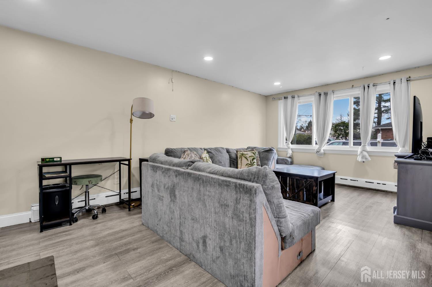 11 Pershing Avenue Image 5